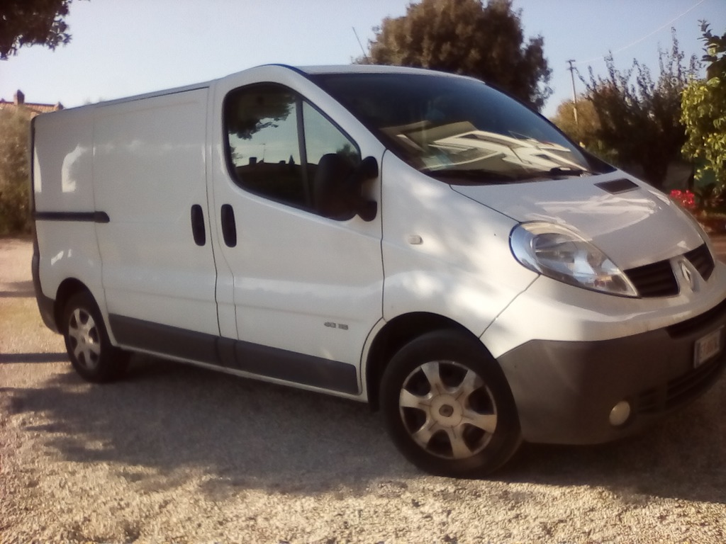 2014 Renault  trafic van 2.0 ti 115 cv in vendita - foto 2
