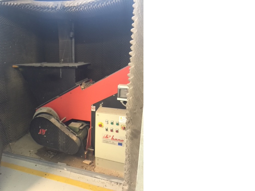 MACINATORE BANO MAC 630 HP 20 COMPLETO DI CABINA INSONORIZZATA E TUBO ASPIRAZIONE in vendita - foto 4