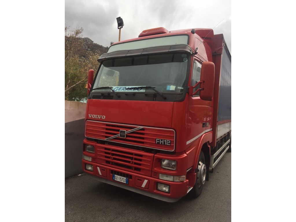 Autocarri in vendita