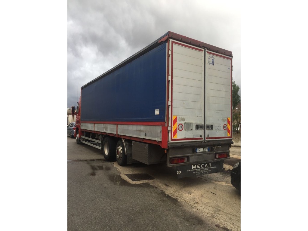 VOLVO FH 380 R 6X2 ADR in vendita - foto 2