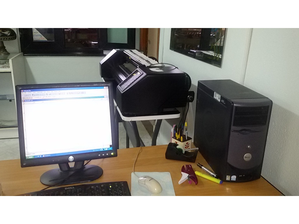 PLOTTER DI TAGLIO SUMMAGRAPHICS MOD.T750 in vendita - foto 4
