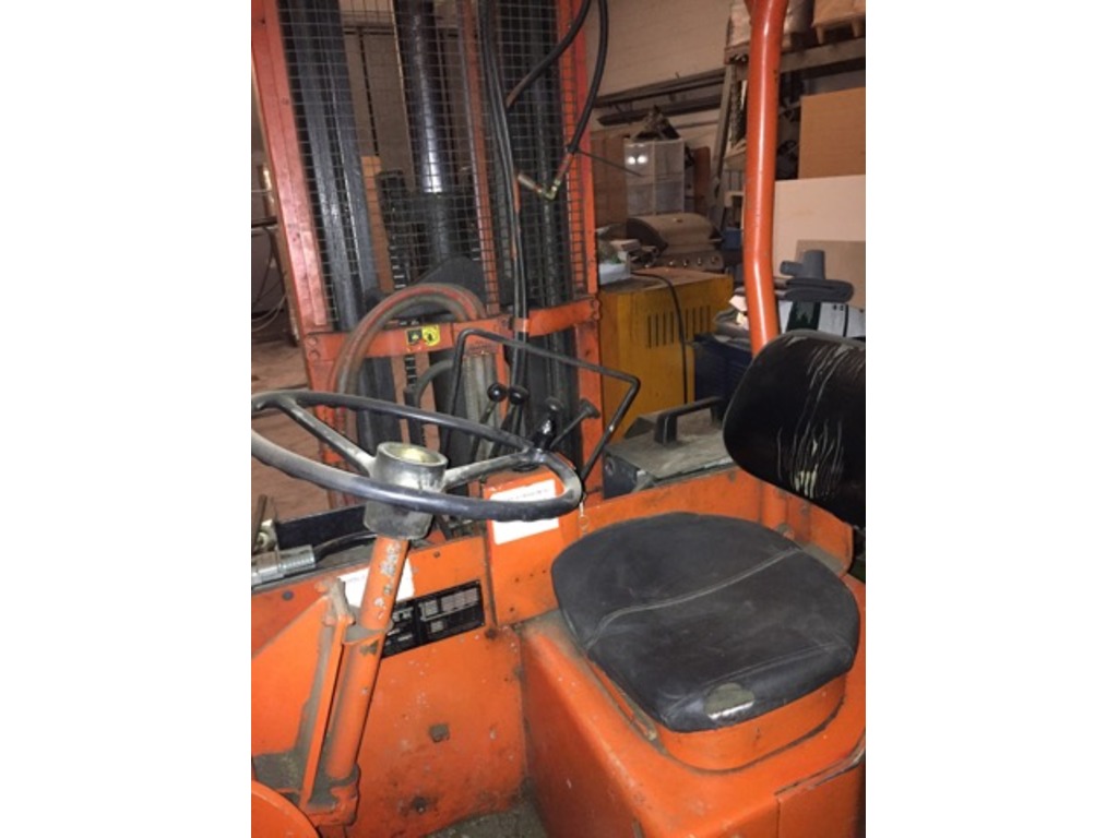 CARRELLO ELEVATORE RETRATTILE in vendita - foto 4