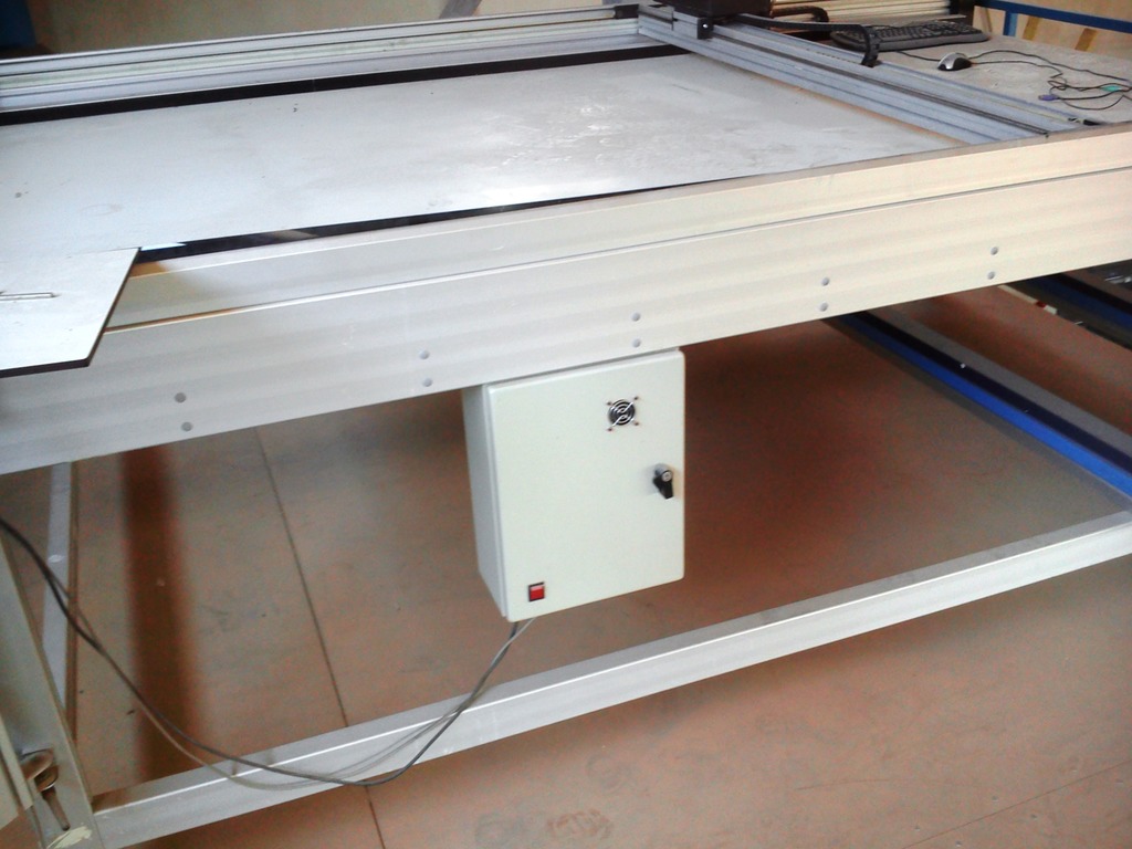 PLOTTER RESINE DECORATIVE IN PERFETTO STATO in vendita - foto 3