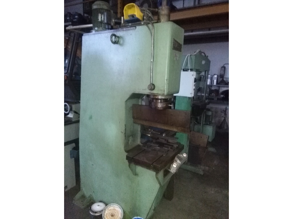 Punzonatrice LUCAS in vendita - foto 1