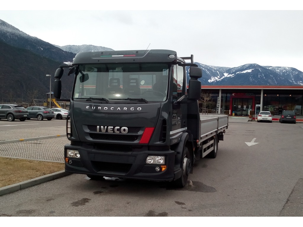 Autocarri in vendita