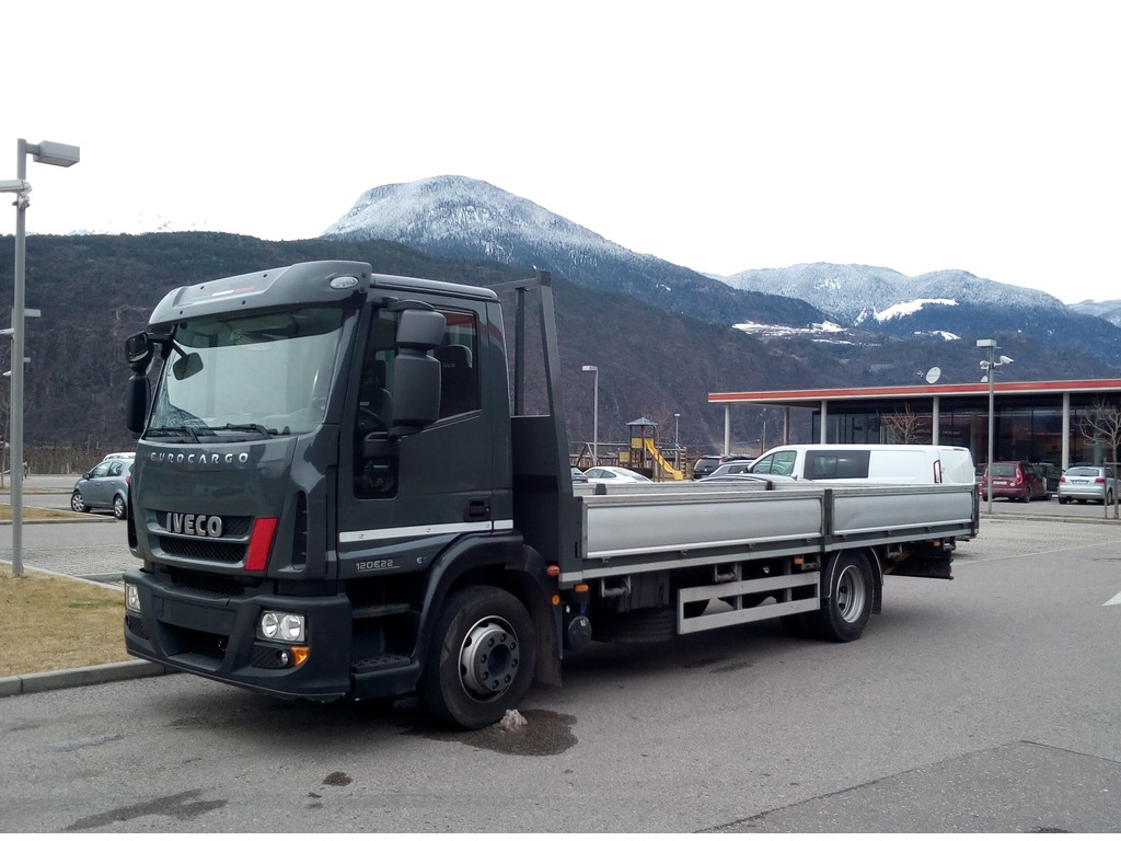 IVECO EUROCARGO ML120 E22/P in vendita - foto 2