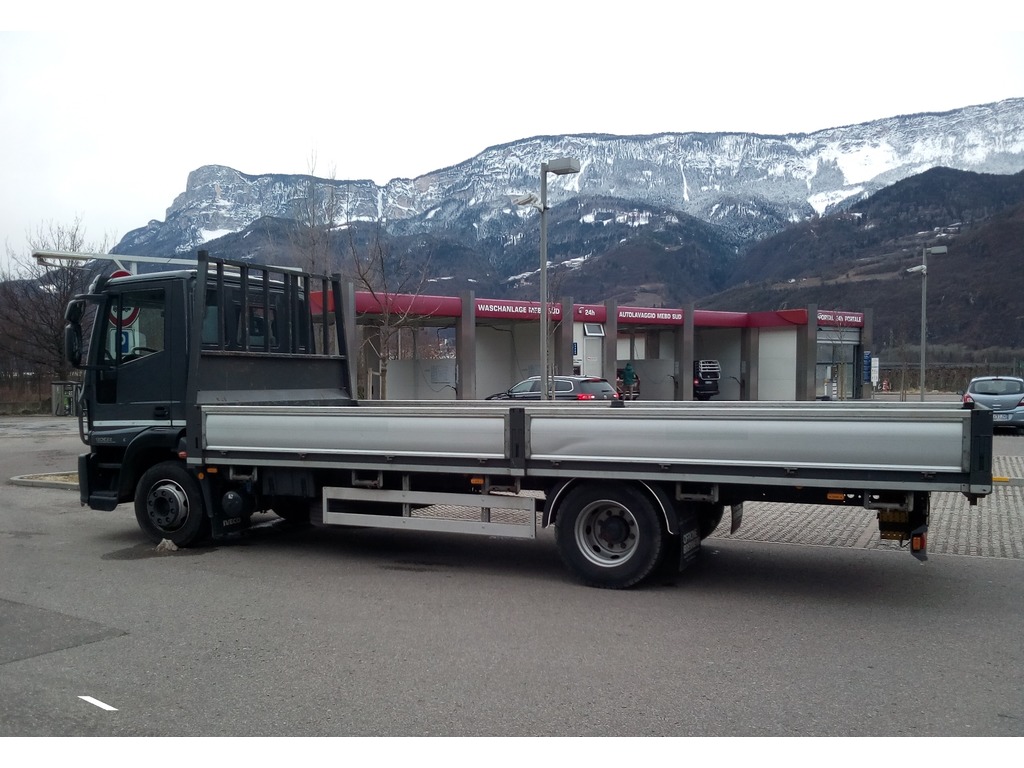 IVECO EUROCARGO ML120 E22/P in vendita - foto 4