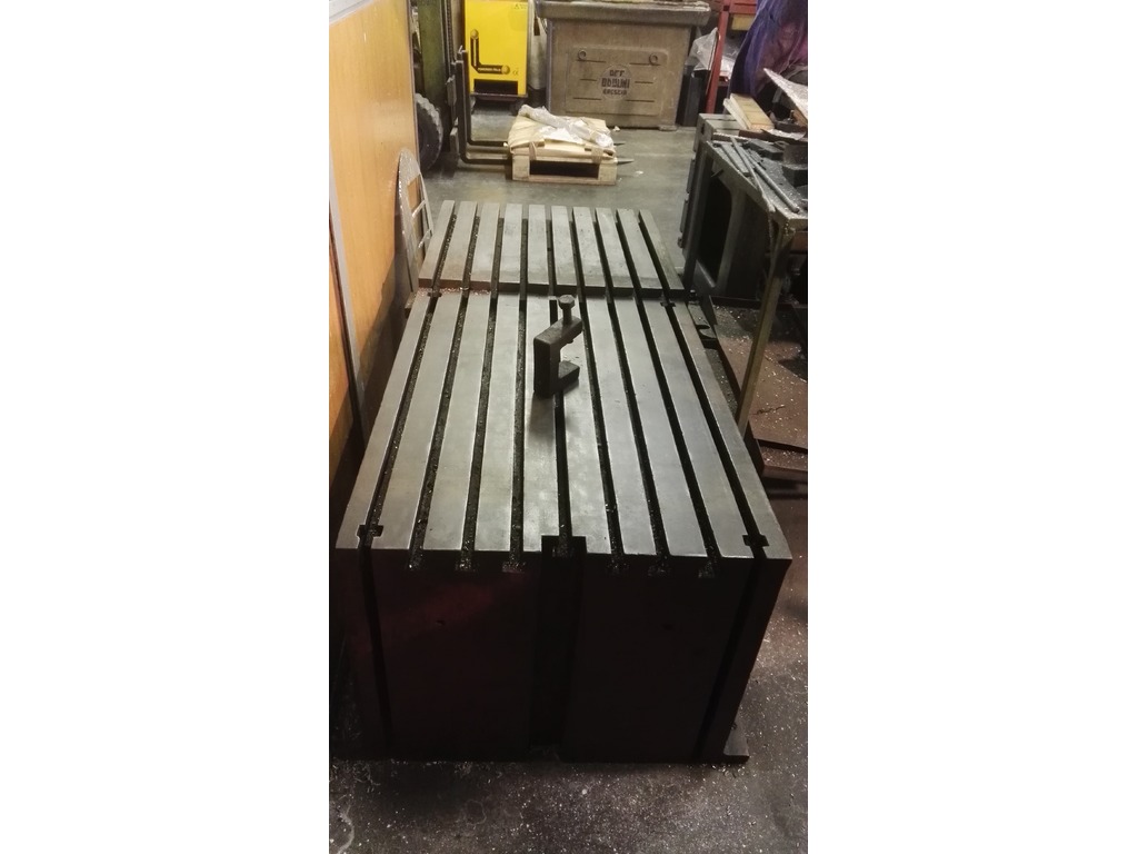 Cubo in ghisa per trapano radiale o fresa in vendita - foto 4