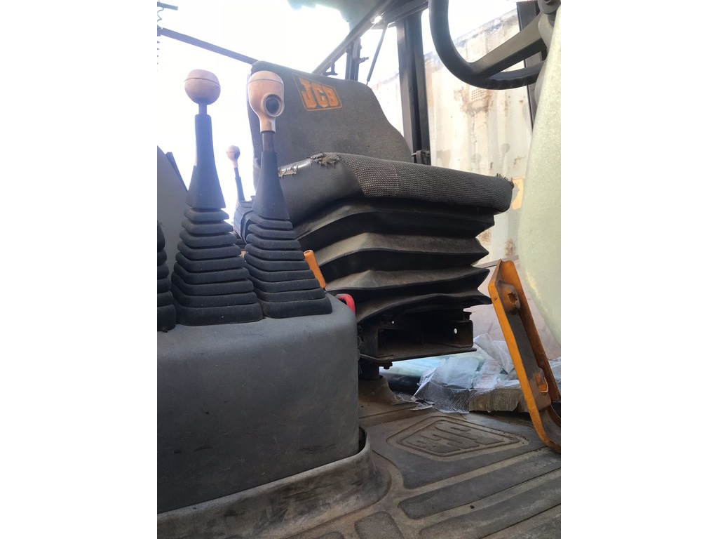 Escavatore JCB 3CX in vendita - foto 7