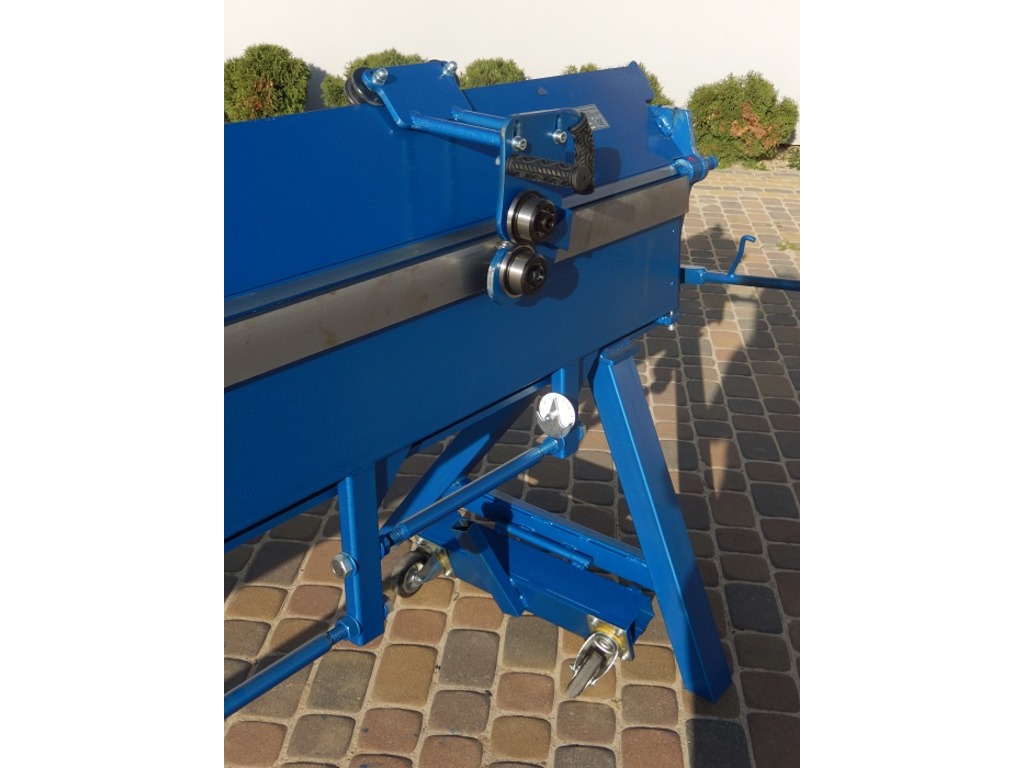 Piegatrice manuale per lamiera ZGR 3140/1 mm in vendita - foto 3