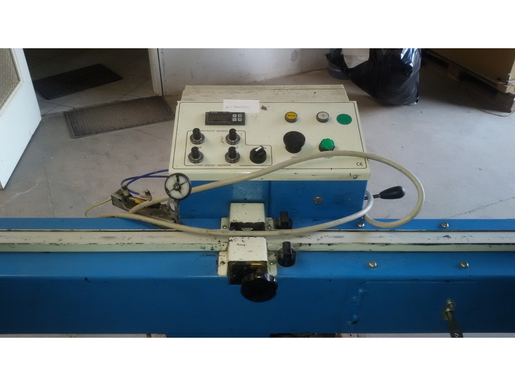 butilatrice per vetrocamera KG. 1 perfettamente funzionante in vendita - foto 2