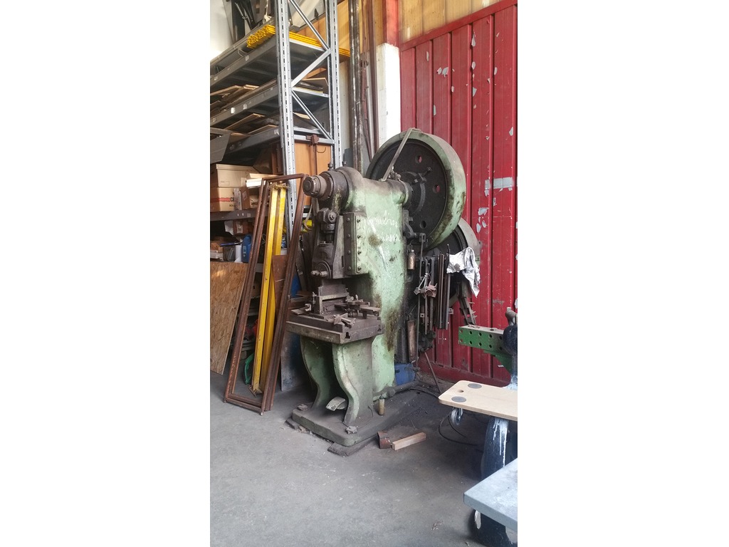 pressa meccanica eccentrica 60 tonnellate in vendita - foto 2