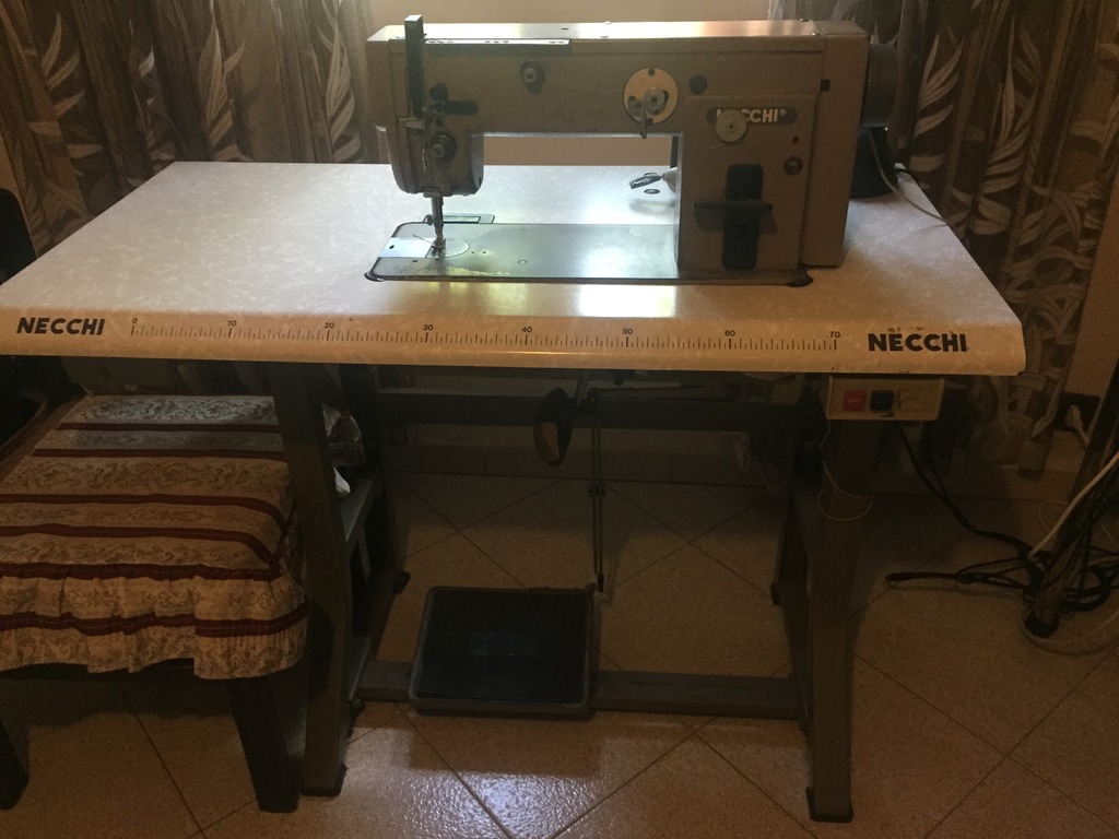 Macchina per cucire Necchi in vendita - foto 3