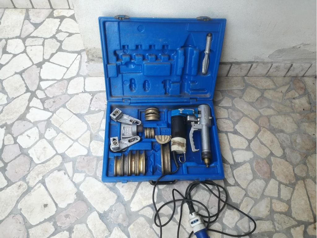 Piegatubi elettrica Ercolina + matrici in vendita - foto 1