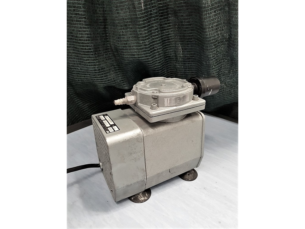 POMPA DA VUOTO - GAST Mod. DOA-V137-BN (cod. MF-PR-POM-87) in vendita - foto 1