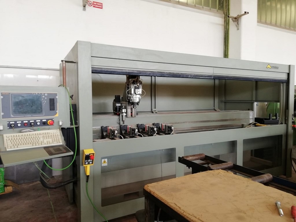 Centri di lavoro metallo in vendita
