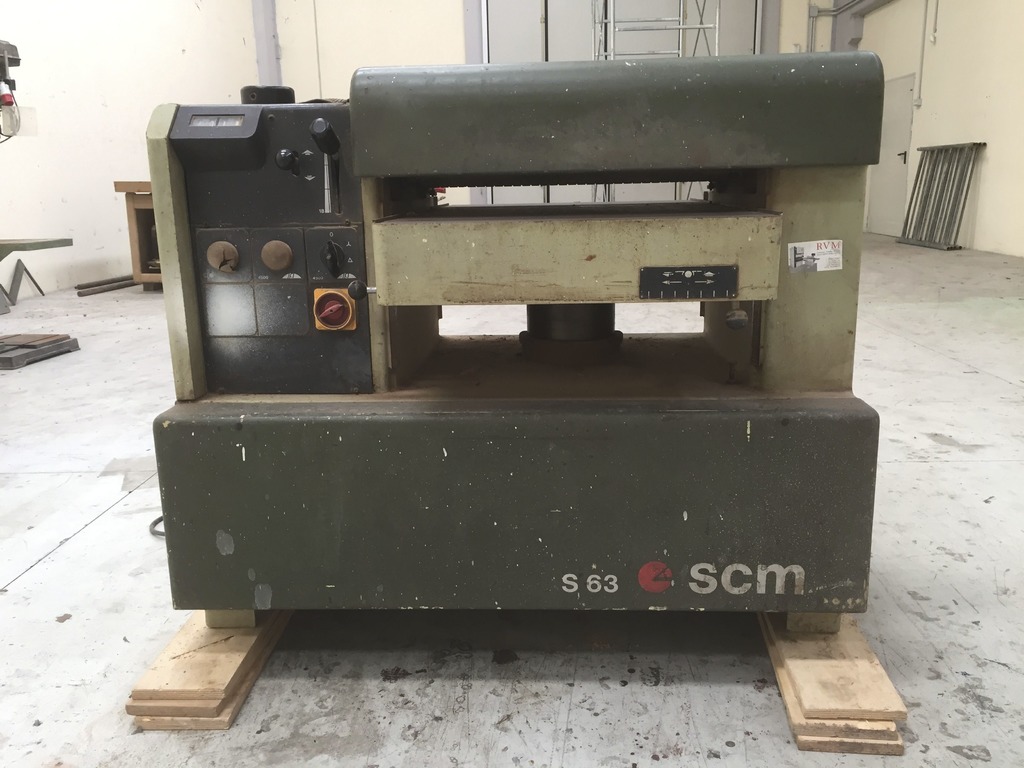 Pialla (filo e spessore), squadratrice, trapano a colonna, compressore silenziato, pulitrice in vendita - foto 2