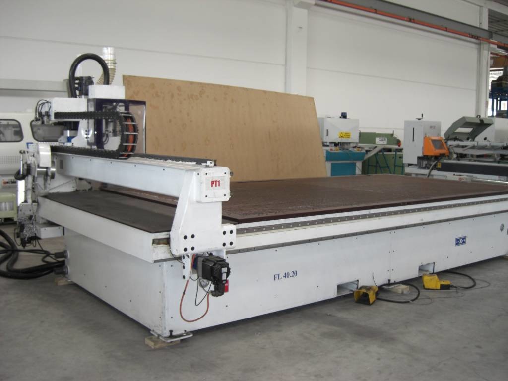 Centro di lavoro Comac cnc nesting anno 2011 in vendita - foto 1