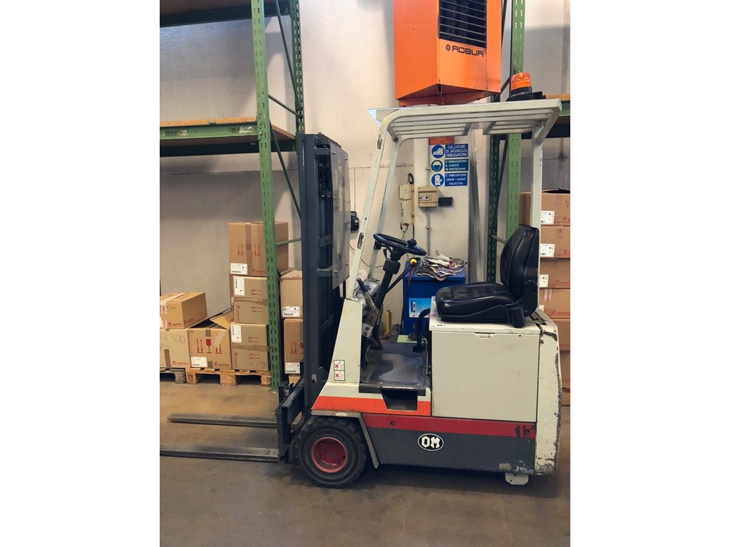 Carrelli elevatori in vendita