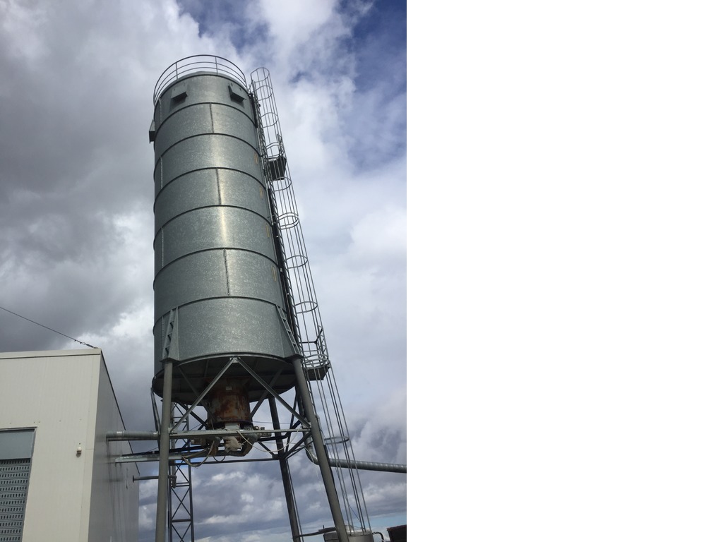 SILOS METALLICO STOCCAGGIO SEGATURA in vendita - foto 1