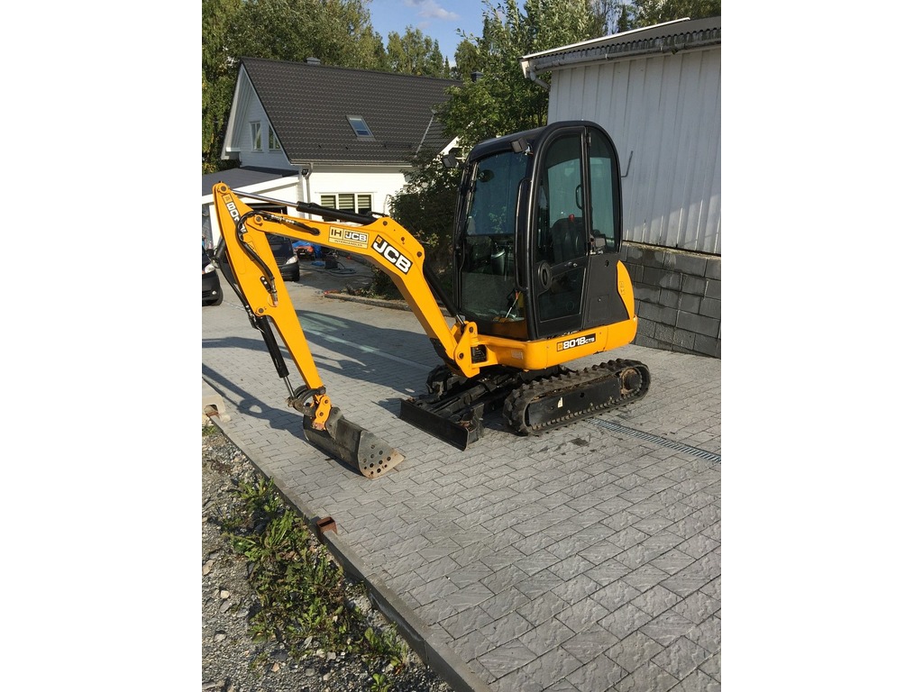 Mini escavatore JCB Mod.8018 anno 2011 in vendita - foto 1