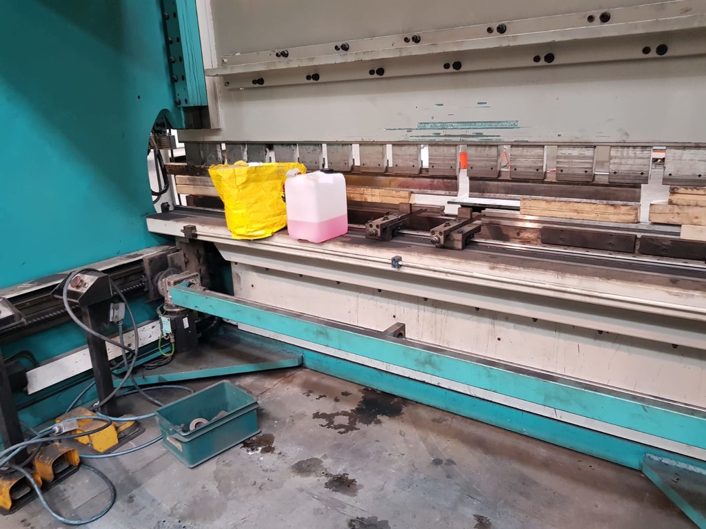 PRESSA PIEGATRICE IDRAULICA VIMERCATI SYNCRO PHSY 300X4175 in vendita - foto 2