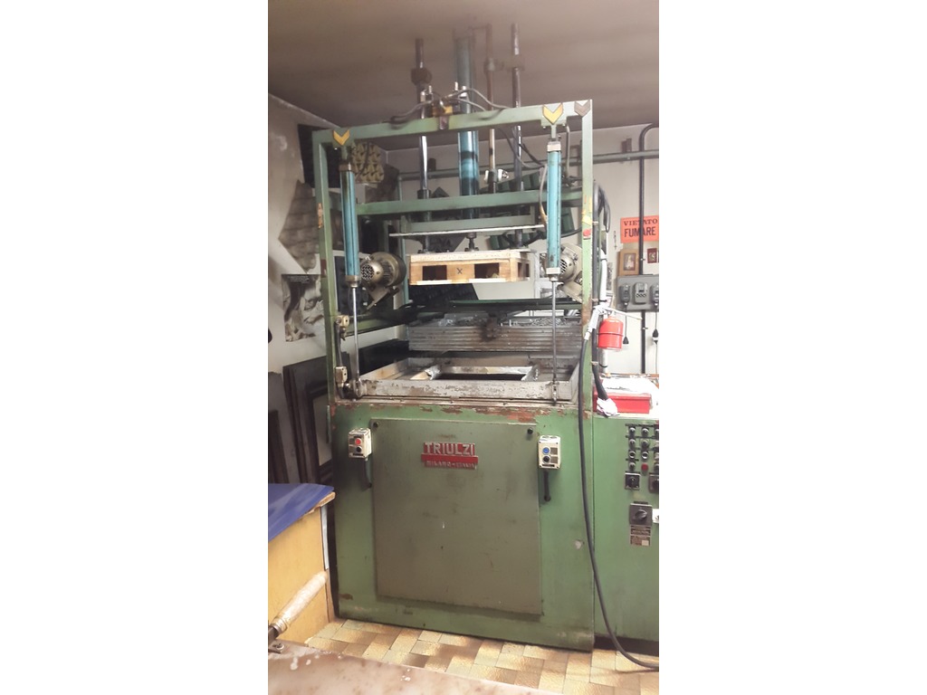 Termoformatrice  TRIULZI da Lastra in vendita - foto 1