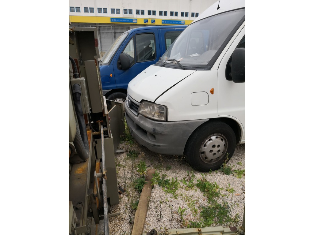 VENDESI FURGONI in vendita - foto 4