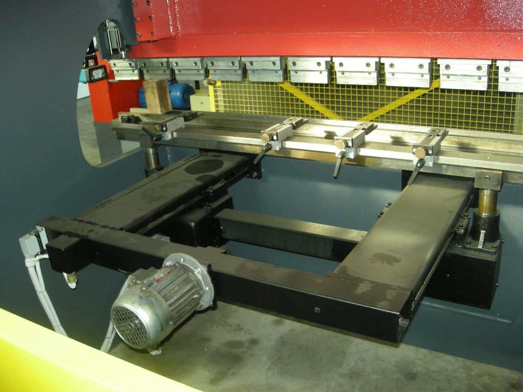 Pressa Piegatrice idraulica “GADE” PS 240 (40 ton. x 2200 mm) in vendita - foto 3