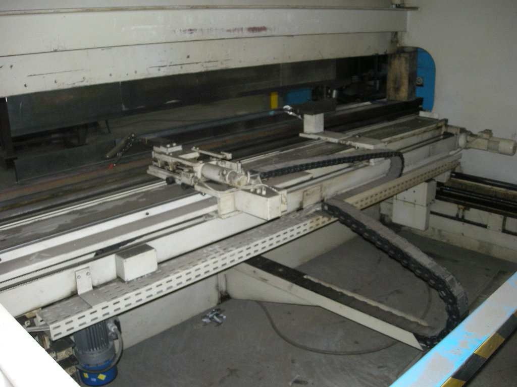 Pressa Piegatrice “LVD” PPEB 110/40 in vendita - foto 5