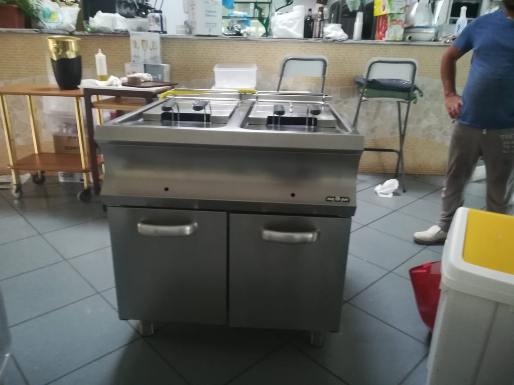 friggitrice a gas a due vasche in vendita - foto 2