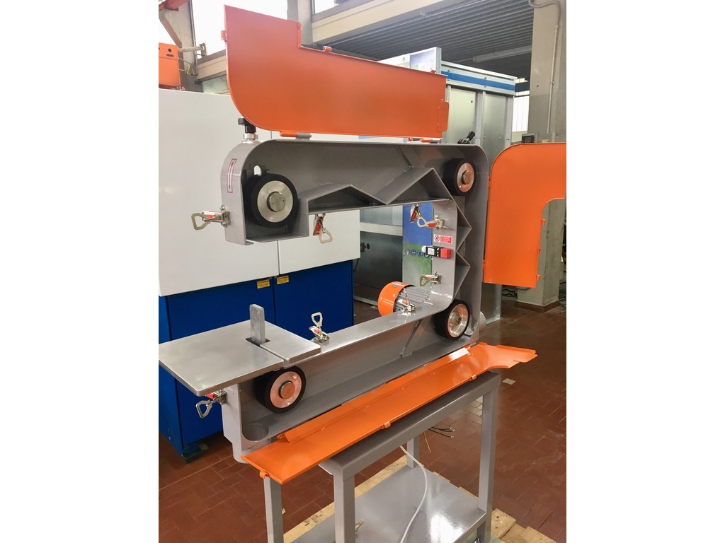 SMERIGLIATRICE A NASTRO CICLOPE MOD. ASTRO 3T 1v nuova di fabbrica in vendita - foto 3