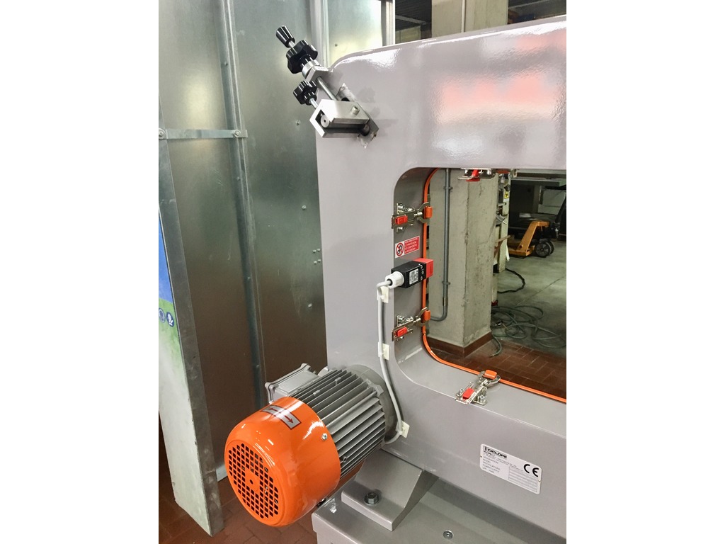 SMERIGLIATRICE A NASTRO CICLOPE MOD. ASTRO 3T 1v nuova di fabbrica in vendita - foto 5