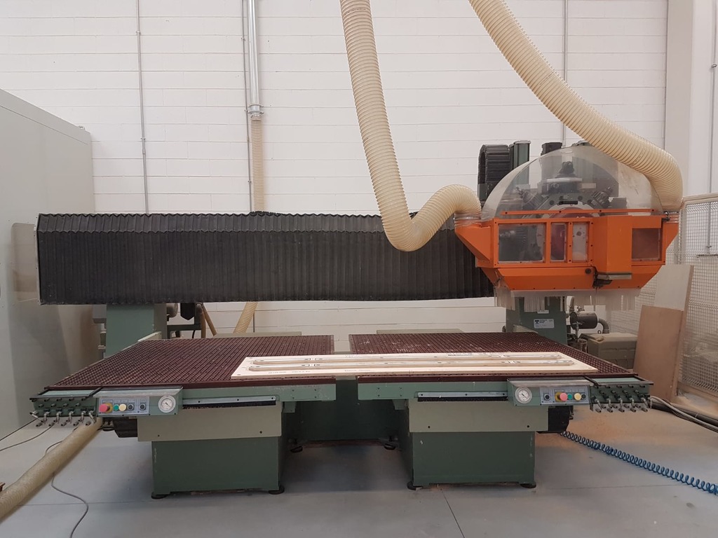 CENTRO DI LAVORO  CMS  PF-102 R8 in vendita - foto 1