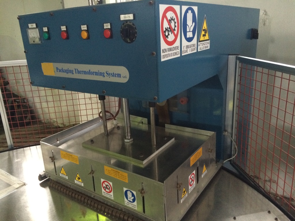 Saldatrice alta frequenza per blister in vendita - foto 6