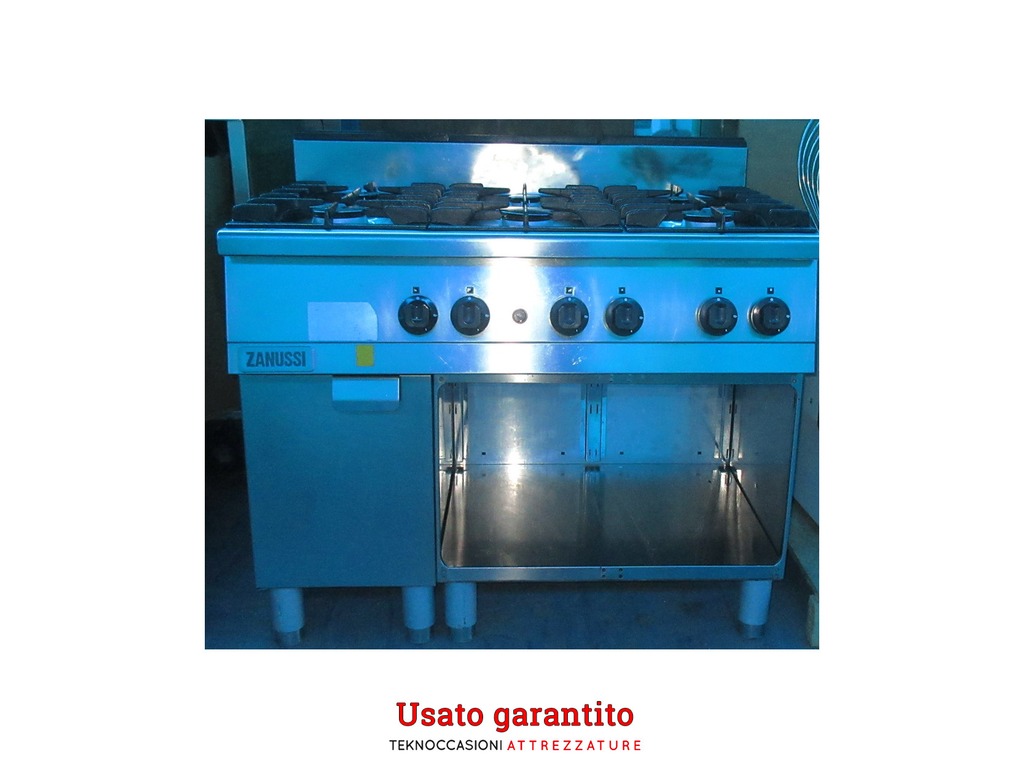 Cucina a gas sei fuochi Zanussi armadiata in vendita - foto 1