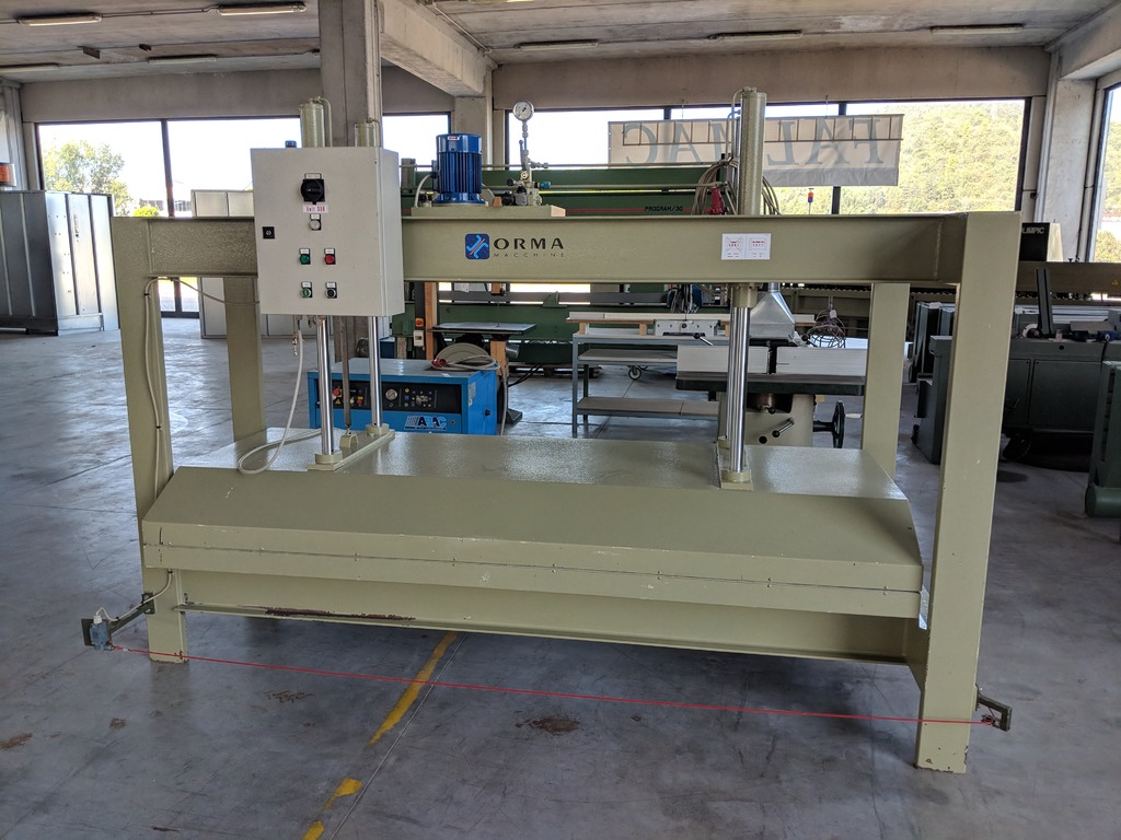 Pressa per legno a freddo marca Orma in vendita - foto 1