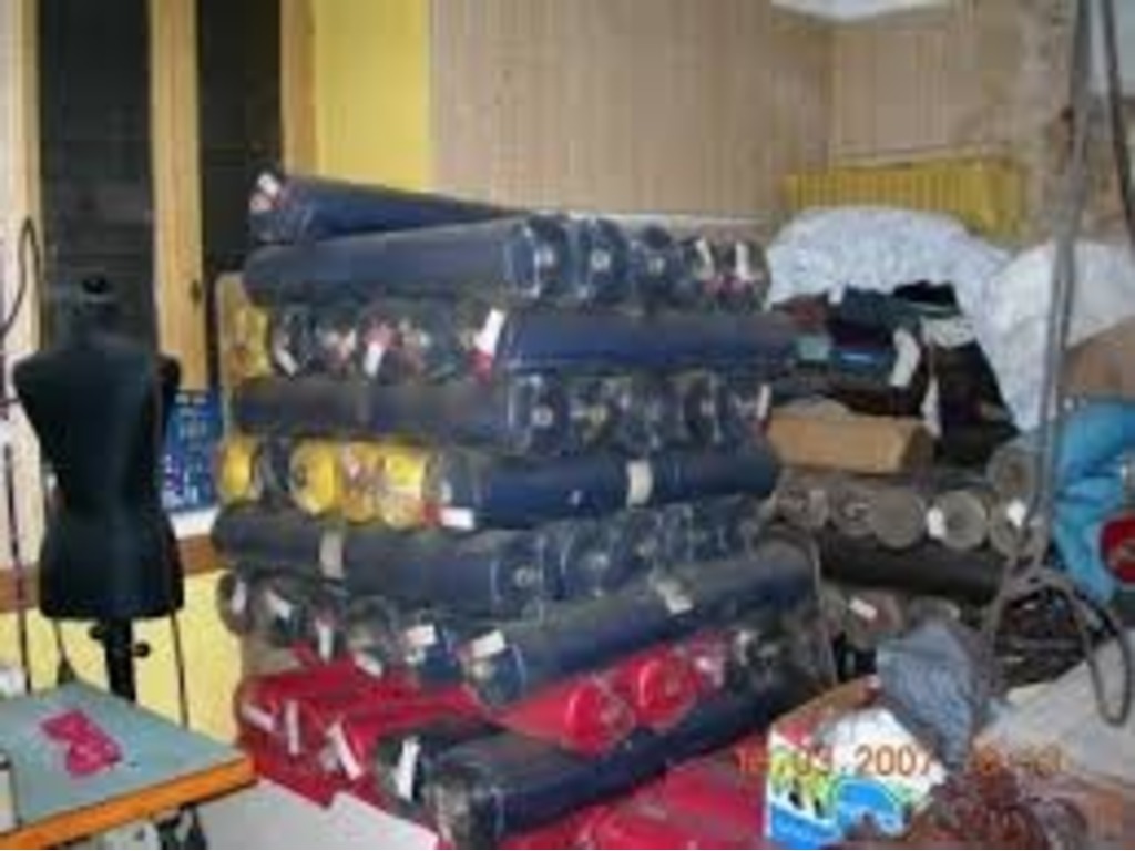 cerco stock di tessuto in jeans in tutta italia in vendita - foto 1