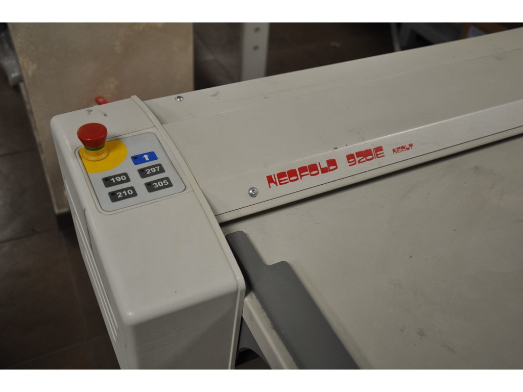 PIEGATRICE GRANDE FORMATO NEOLT NEOFOLD 920/E in vendita - foto 2