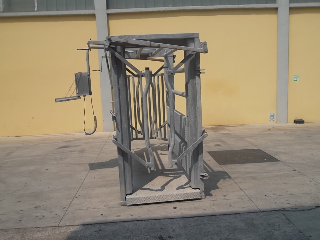 Pesa per bestiame con autocattura in vendita - foto 3