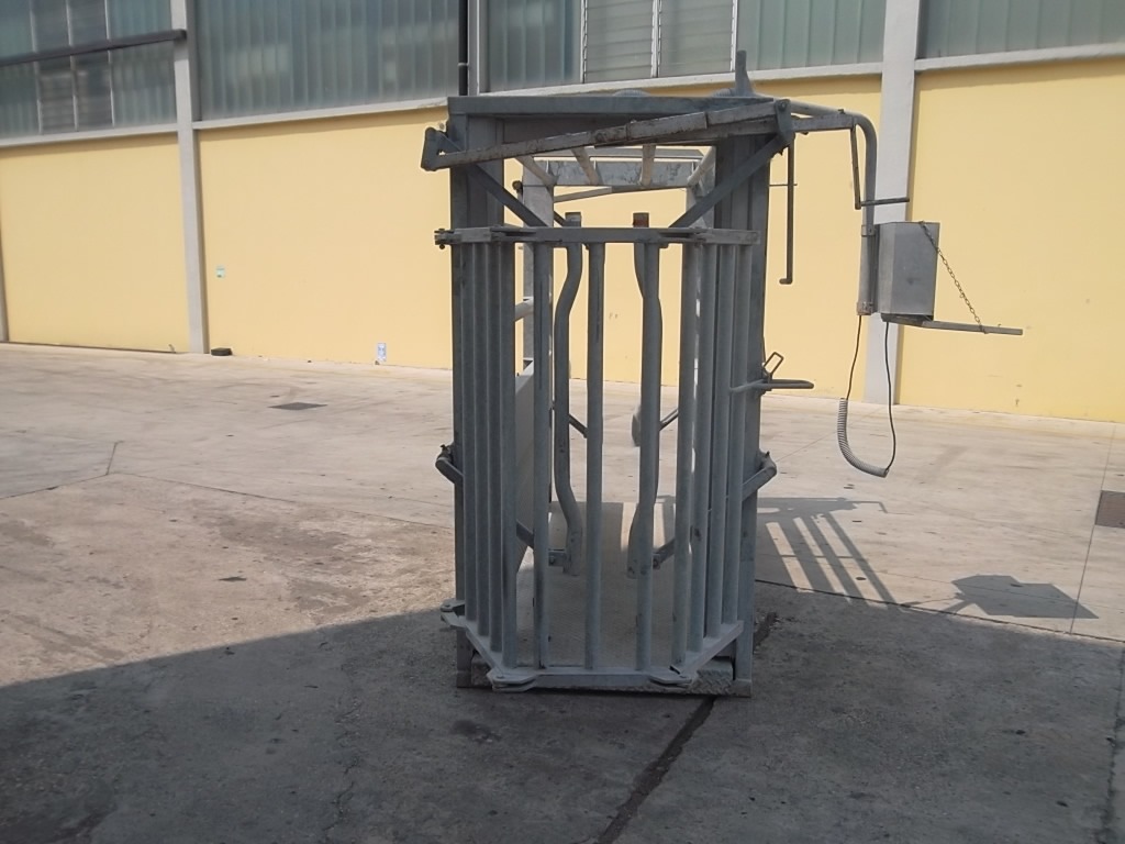 Pesa per bestiame con autocattura in vendita - foto 5