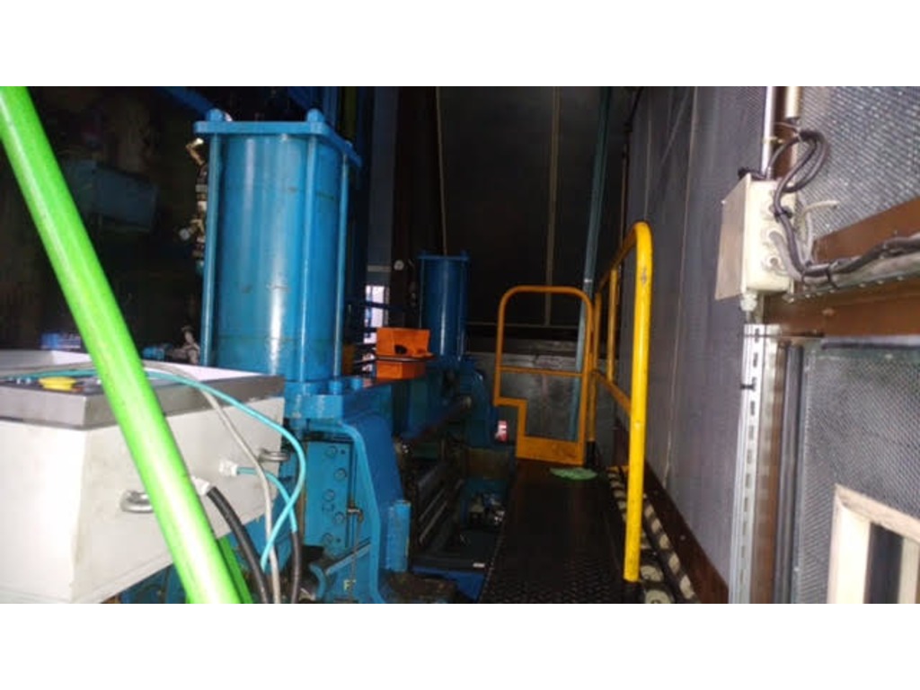Pressa VERSON da 1100 Ton in vendita - foto 2