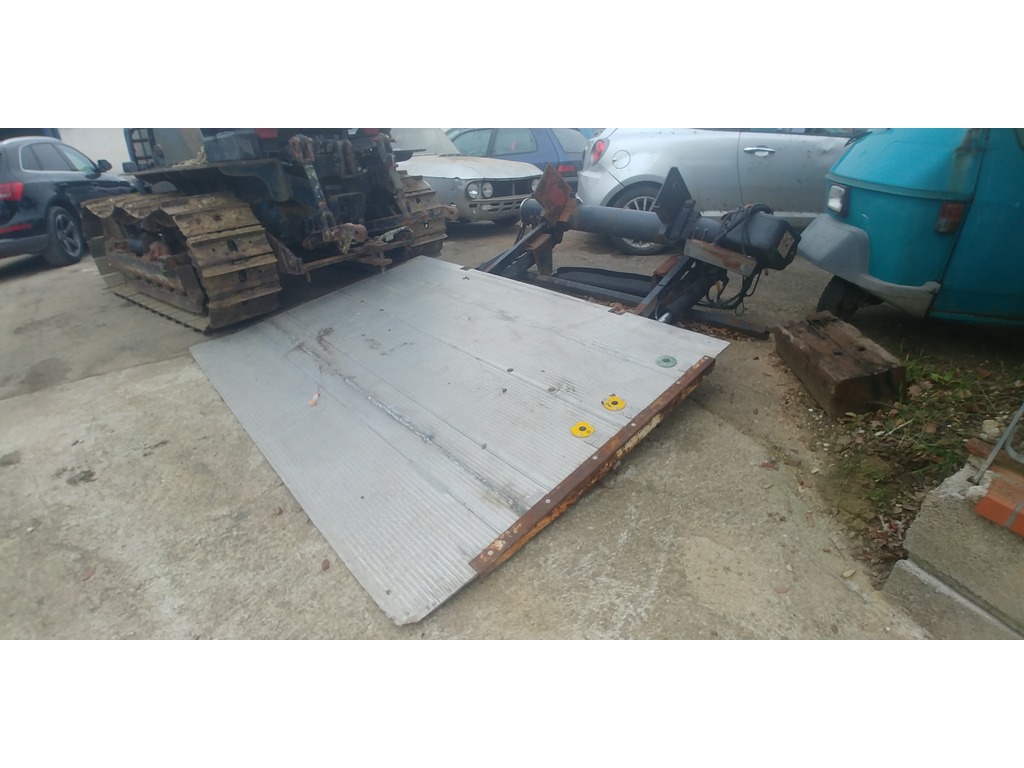 Autocarri in vendita