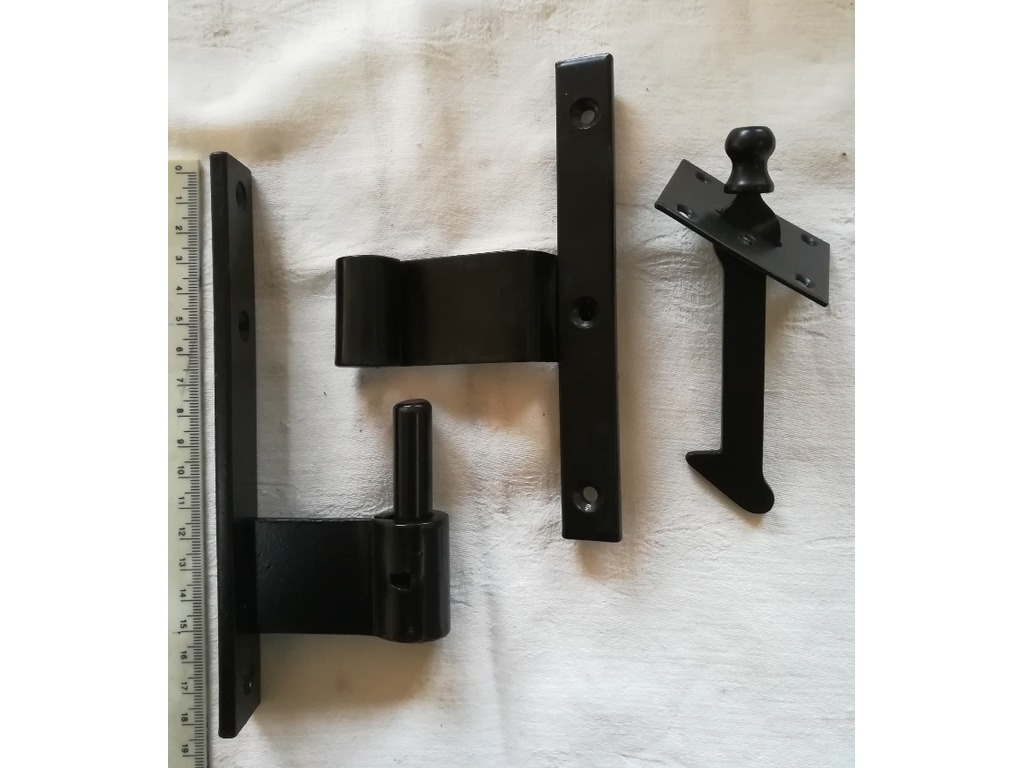 Vendo accessori per serramenti in vendita - foto 1