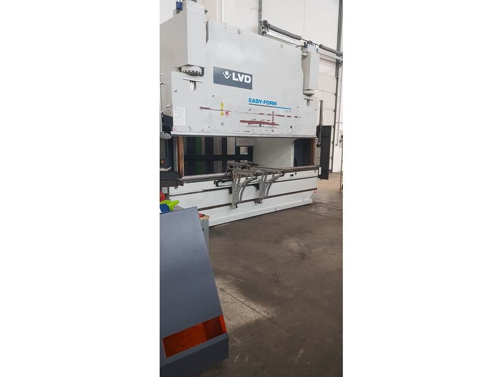 Pressa Piegatrice LVD mod. PPEB 4 M X 220 Easy-Form in vendita - foto 2