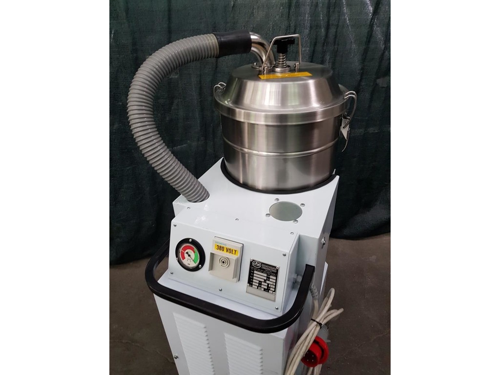 ASPIRATORE INDUSTRIALE PER POLVERI CFM Mod. 3156AXX (COD. IND-PR-ASP-35) in vendita - foto 4