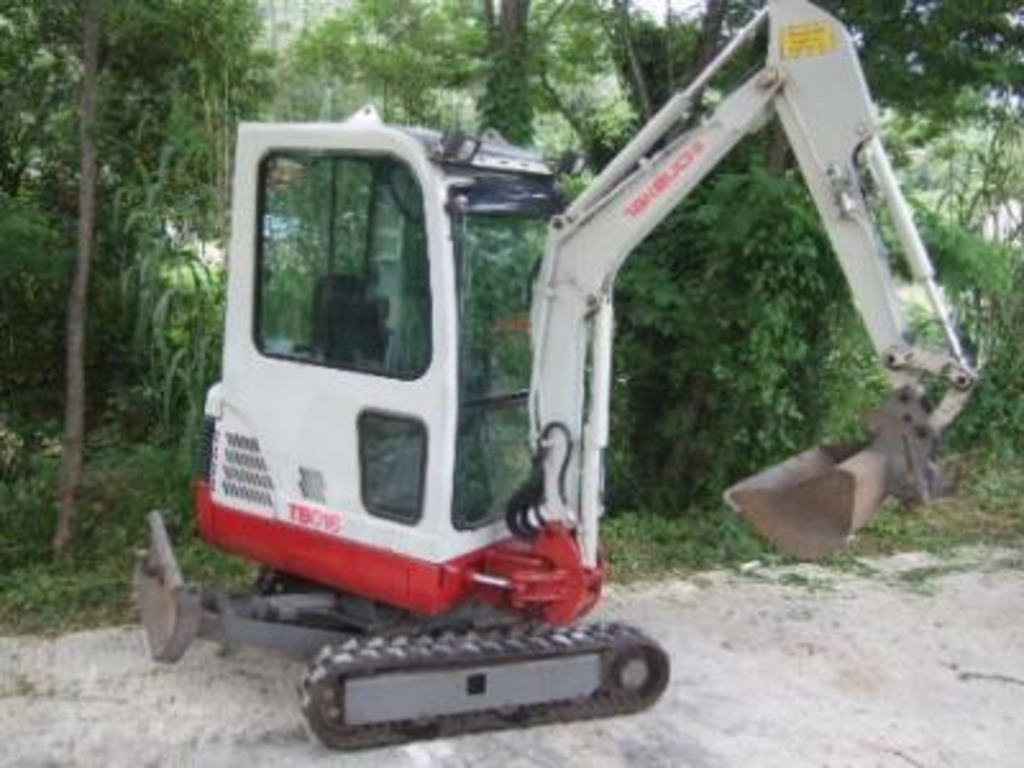 MINI ESCAVATORE TAKEUCHI in vendita - foto 2