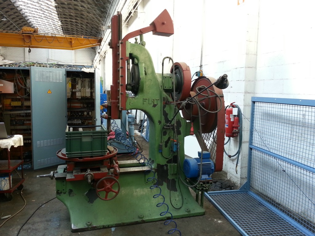 STOZZATRICE FIAT CORSA 300 USATA in vendita - foto 2
