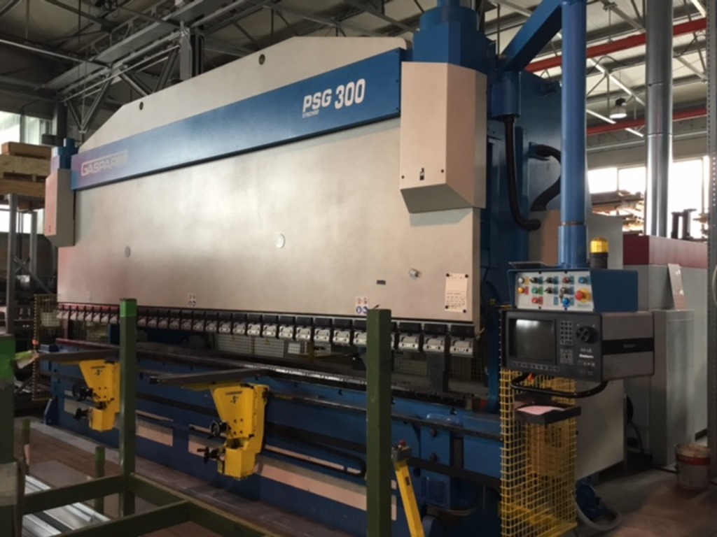 PRESSA PIEGATRICE GASPARINI 6100X300TON in vendita - foto 1