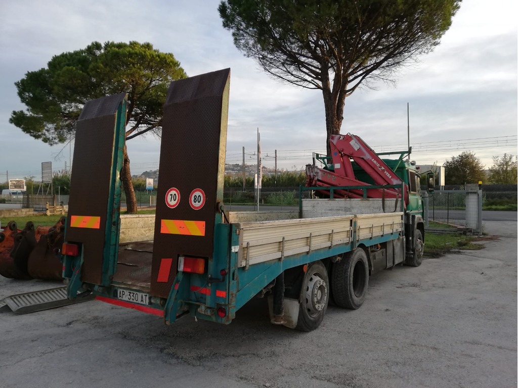 IVECO 240 36P 46 in vendita - foto 2